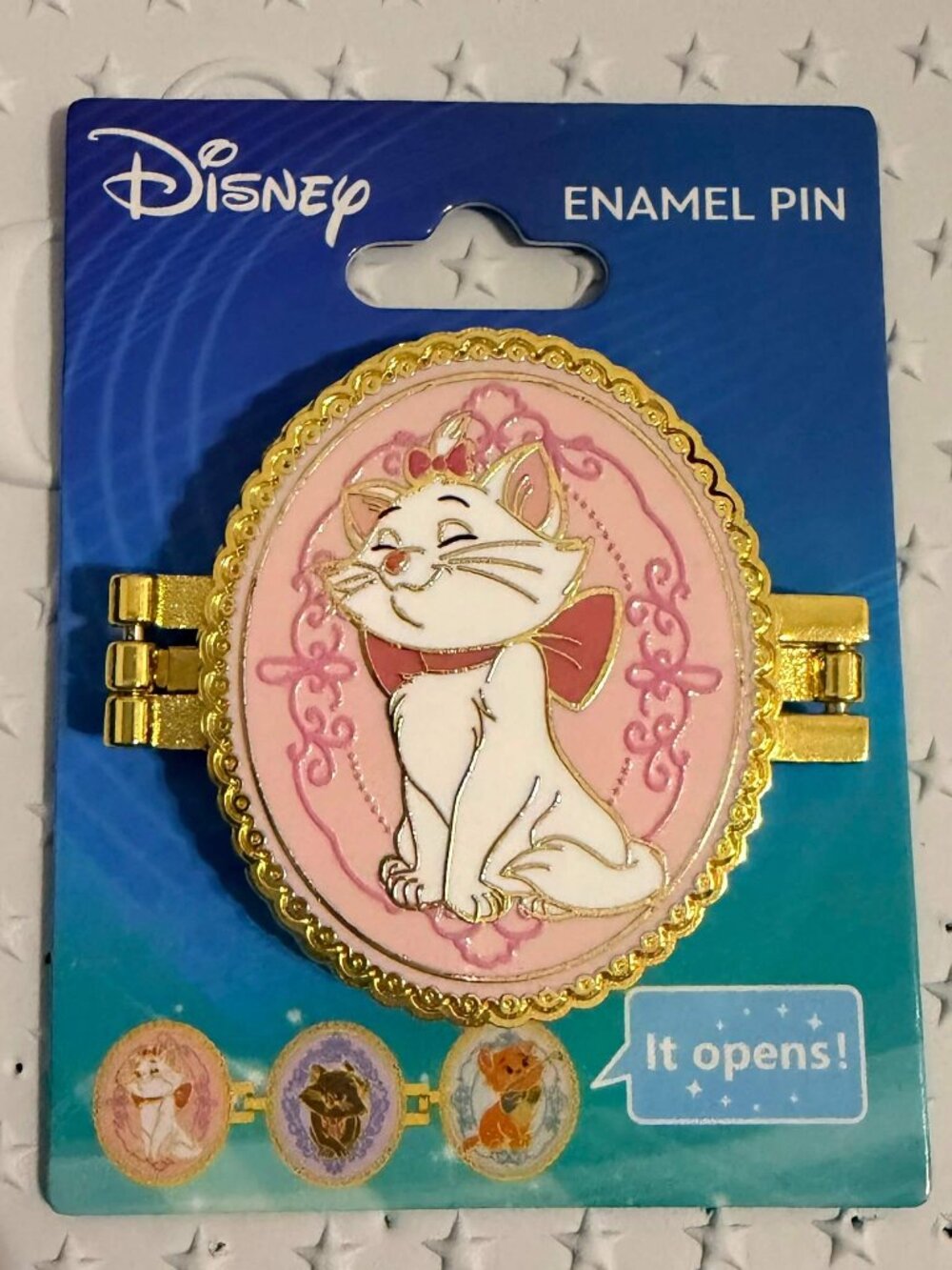 Aristocats Duchess Thomas O'Malley Loungefly Character Storefront Disney Pin